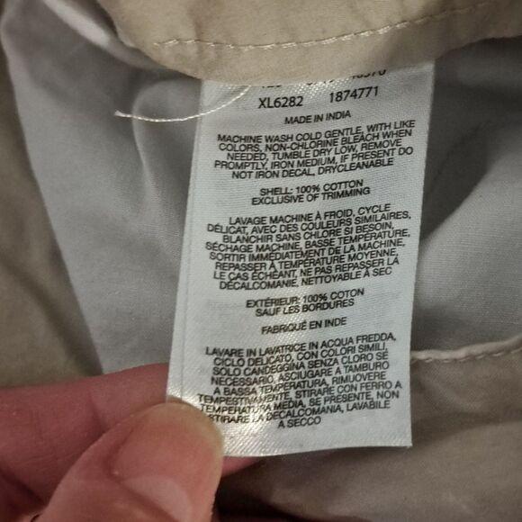 Columbia Women's Tan 4 inch Shorts size 14 - Picture 3 of 4